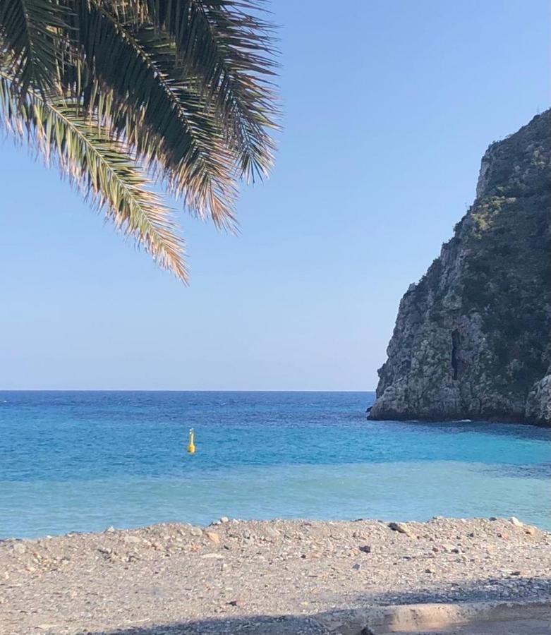 Appartamento Sul Lungomare Di S Alessio SantʼAlessio Siculo Εξωτερικό φωτογραφία